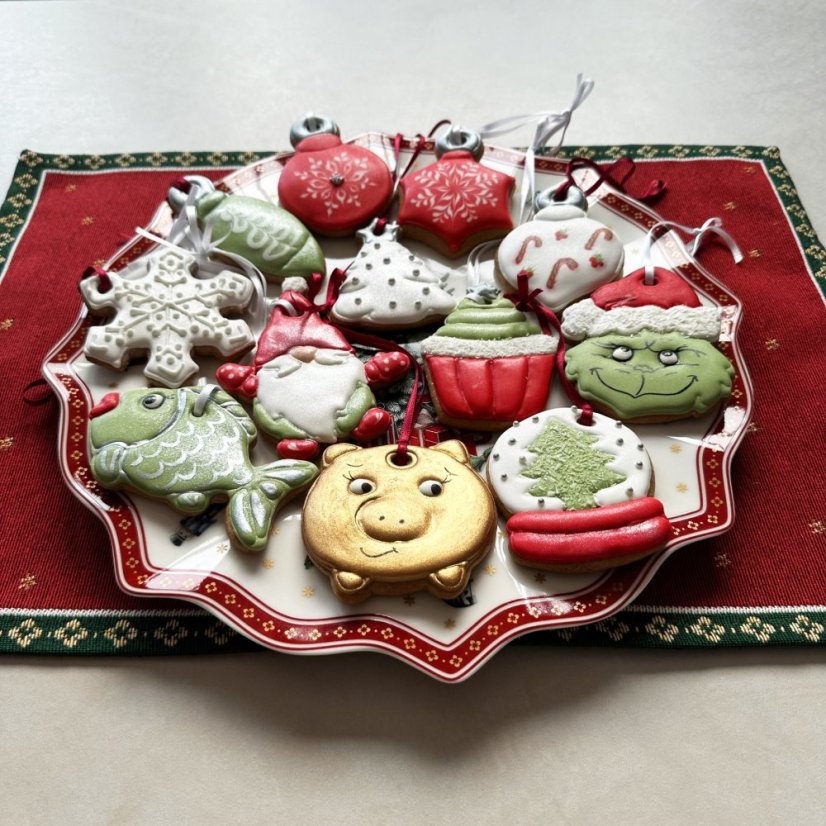 Vánoční skřítek s čepicí vykrajovátko/formička