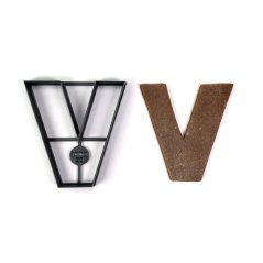 Písmeno V vykrajovačka/formička