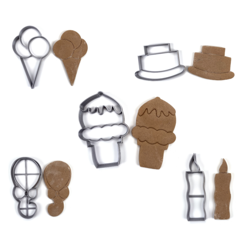 4+1 Akční set vykrajovátek/formiček Narozeniny