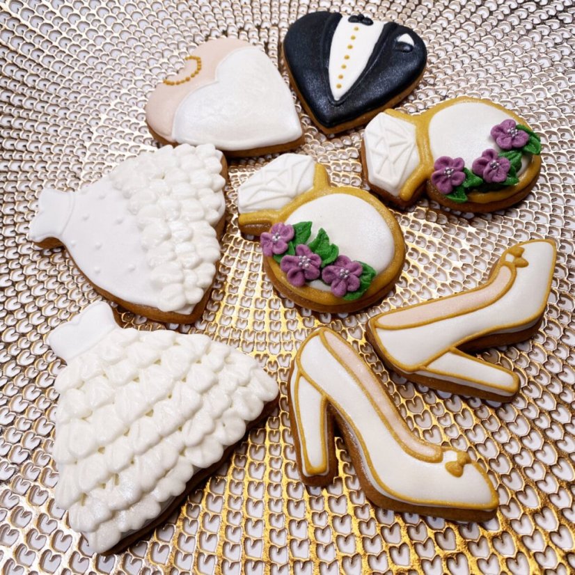 4+1 Akční set vykrajovátek/formiček dívčích doplňků